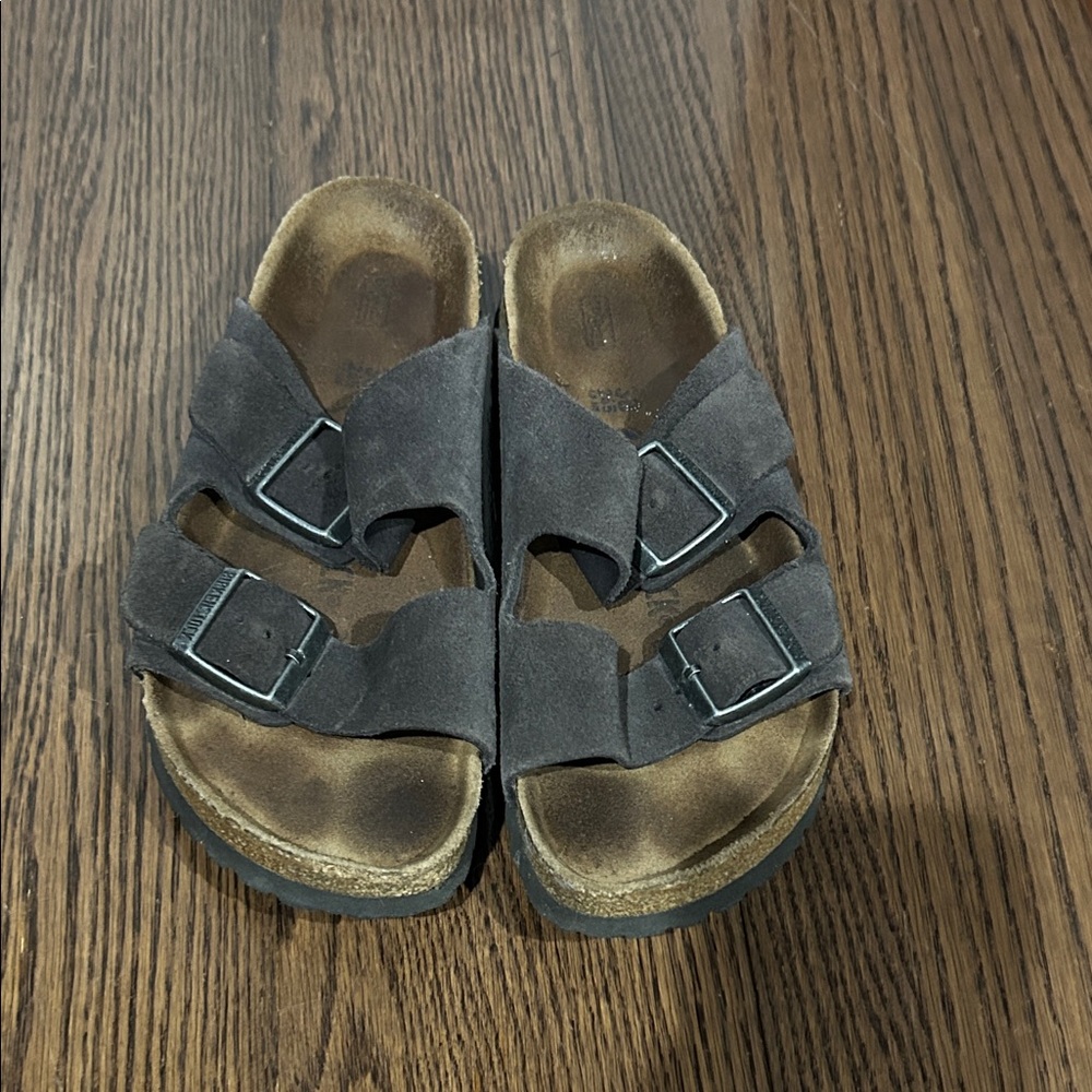 Birkenstock grey suede Arizona strappy slip on sandals sz 7